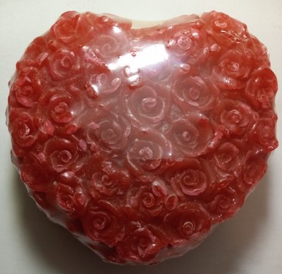 Interior Accents 4'' Red Floral Heart-Shaped Cinnamon Scented Candle NEW/SEALED