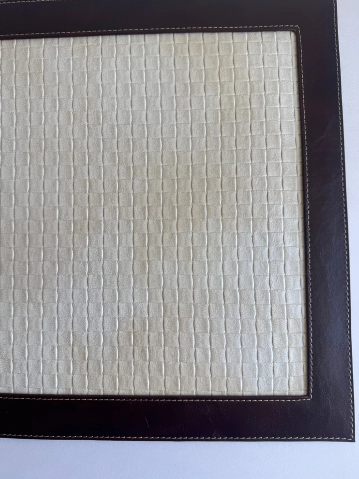 Juego de 4 manteles de mesa de cuero sintético crema centro borde marrón 17,5 x 12,5 Foto 2 de 4