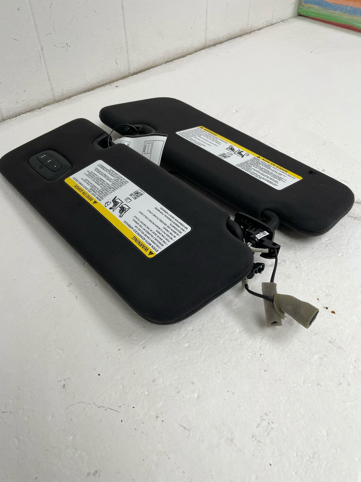 2023-2026 MASERATI GRECALE GT M182 OEM SUN VISOR SHADE SET LEFT & RIGHT BLACK