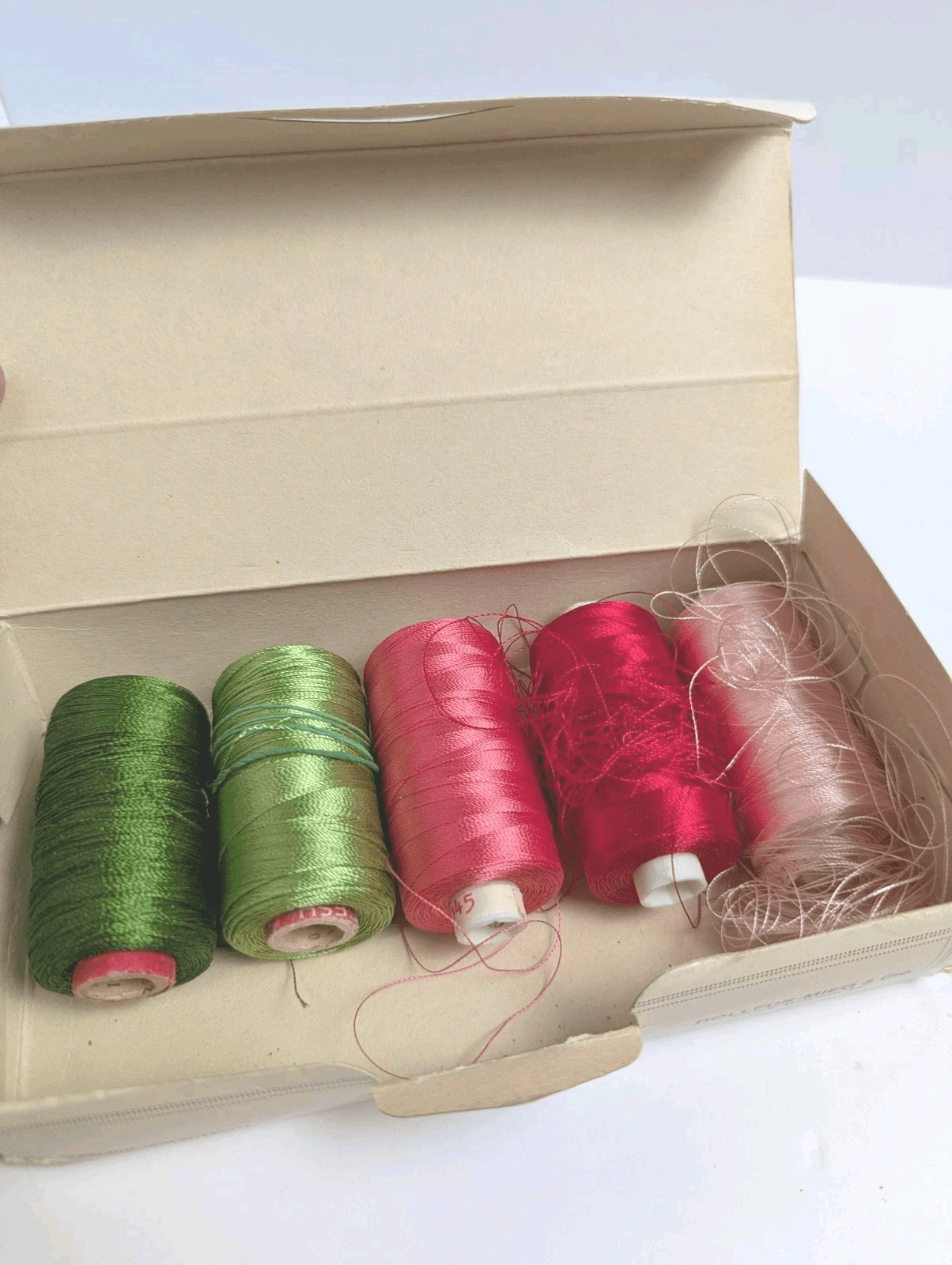 Threads Bobbins Set Of 5