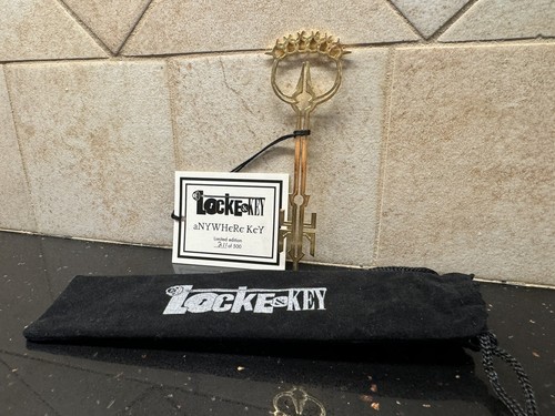 Locke & Key Skelton Crew Anywhere Key Replica Limited Edition Signed Rodriguez - Picture 2 of 5