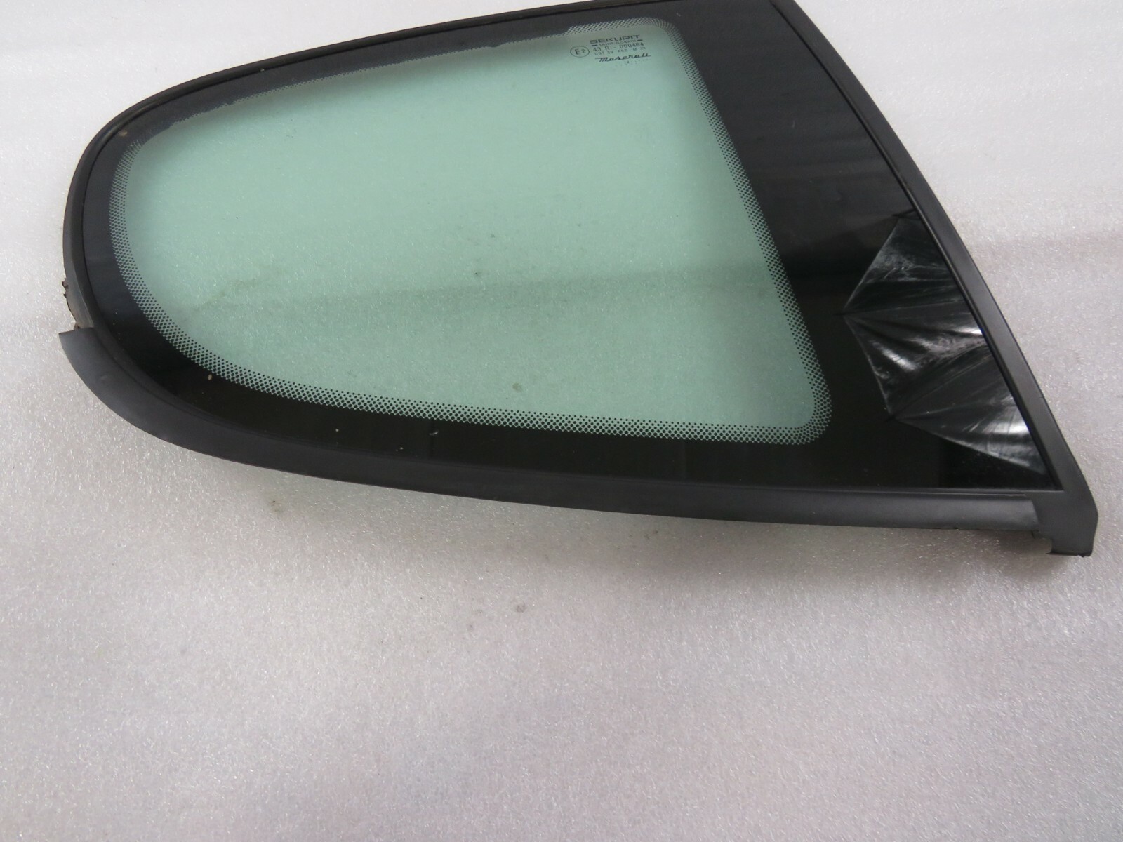 Maserati Coupe, RH Rear Quarter Glass Window, P/N 387700402