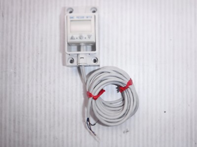 SMC ZSE4BD-01-26 Pressure Switch 12-24VDC / Analog1-5V / GND -101kPa (-760mmHg)
