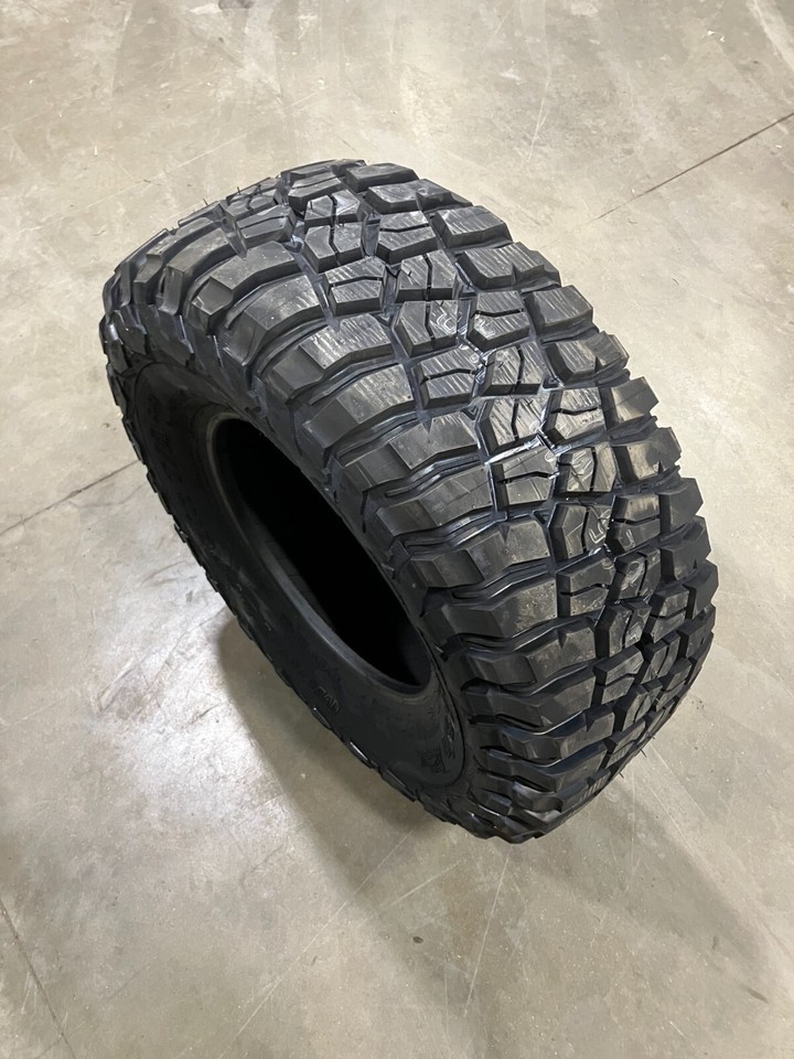 1 Take Off Tire 305 70 16 BFGoodrich KM3 Mud Terrain T/A LRD LT305 ...
