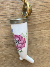 Głowa gwizdka, porcelana z kwiatowym wzorem