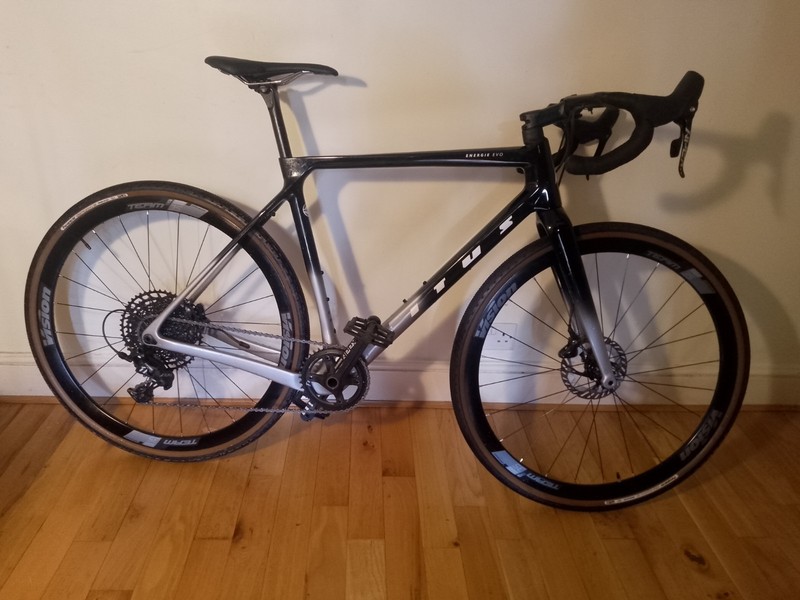 Vitus Energie Evo Apex AXS Medium Cyclocross Bike Vision Disc wheels