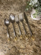 Yamazaki Cragg Japan Monique Stainless & Gold 5 piece Place Setting