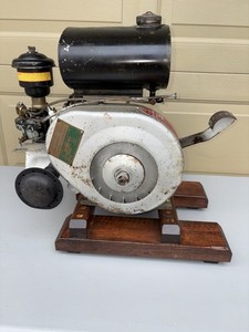 Johnson Motor Co. Iron Horse Model X-512 Stationary Industrial Engine