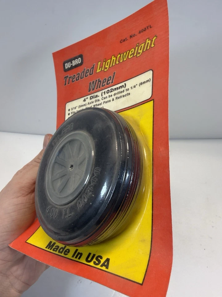 DU-BRO Treaded light weight Wheel 4-inch (1) DUB400TL - Image 3 of 4