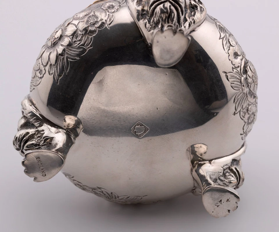 Silver Repousse Salt Cellar with Cobalt Glass Liner - Image 4 of 4