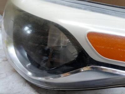 Used Left Headlight Assembly fits: 2015 Kia Soul halogen L. w/LED accents projec