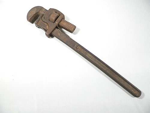 VTG Pipe Wrench. 16 Inches long.