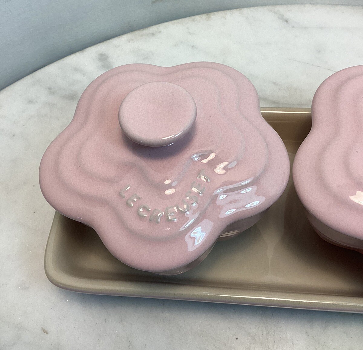 LE CREUSET Set Of 3 Stoneware Pink Petite Ramekin Fleur Collection