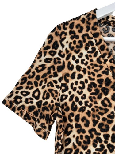 Camiseta Top Victorias Secret Talla XS Estampado Animal Cuello en V S/S Mezcla de Algodón Nueva con Etiquetas - Imagen 4 de 12