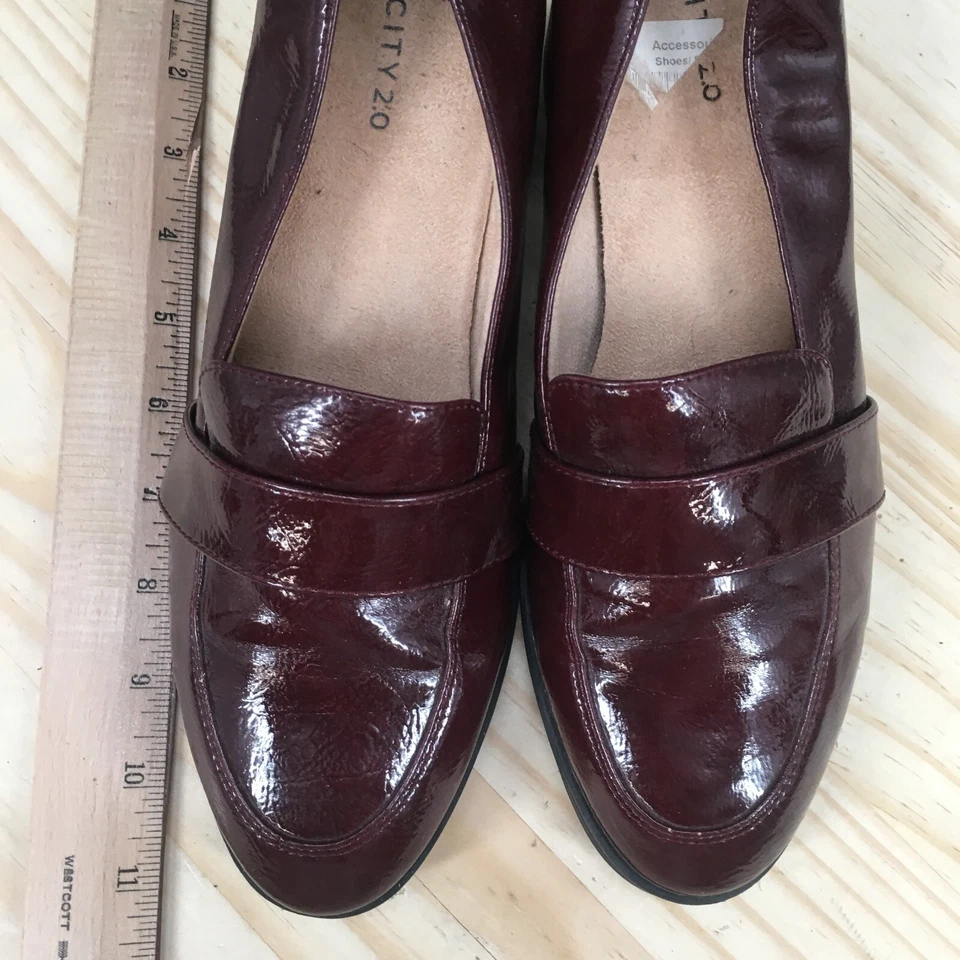 Zapatos LifeStride para mujer 9 W Brittany Penny zapatos de salón granate imitación cuero tacones Foto 4 de 4