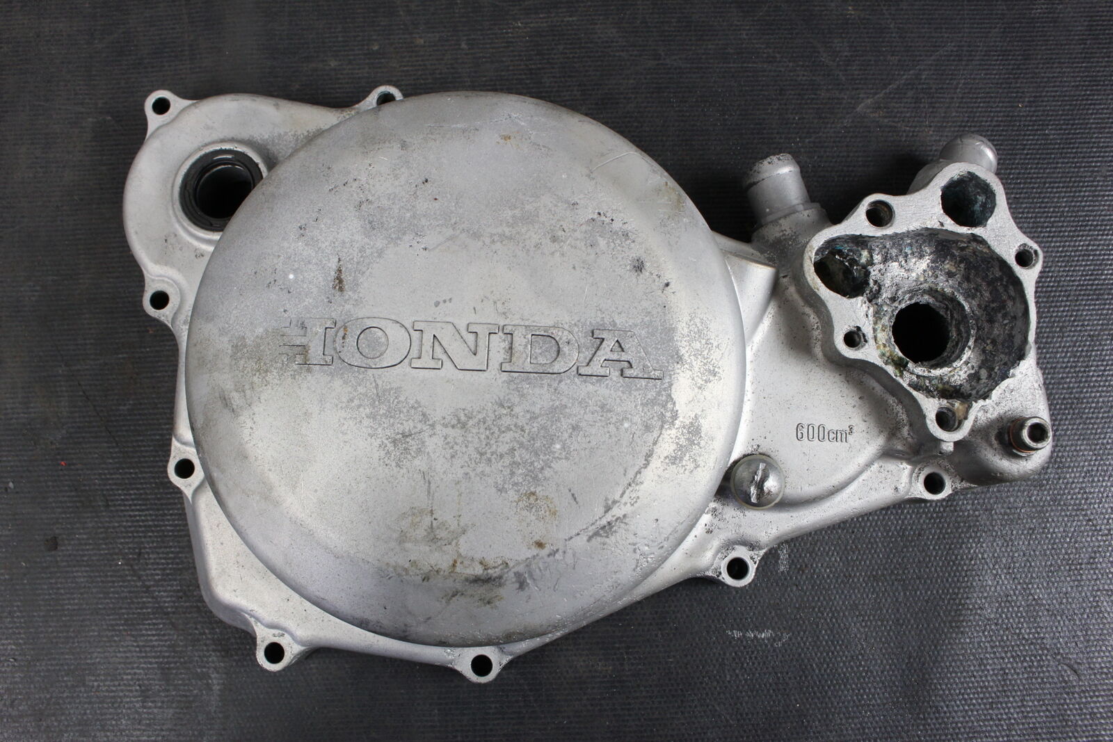 1986 1987 Honda XL250R Right Engine Clutch Cover 11330-KR6-700 XL 250  Cracked