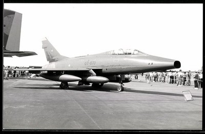 Fotografie Flugzeug North American F-100C Super Sabre, GT-870 