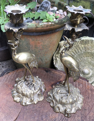 Antikes ästhetisches Uhrwerk Messing Kranich auf einem Felsen Kerzenleuchter 12'' hoch viktorianisch