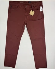 AG Adriano Goldschmied Red Mens 38x34 (40x34) NWT The Graduate Tailored Leg City