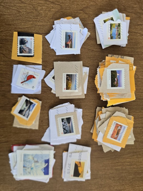 Canada Postage Stamp Lot Of 312 Used Stamps Self Adhesive Stamps On Paper