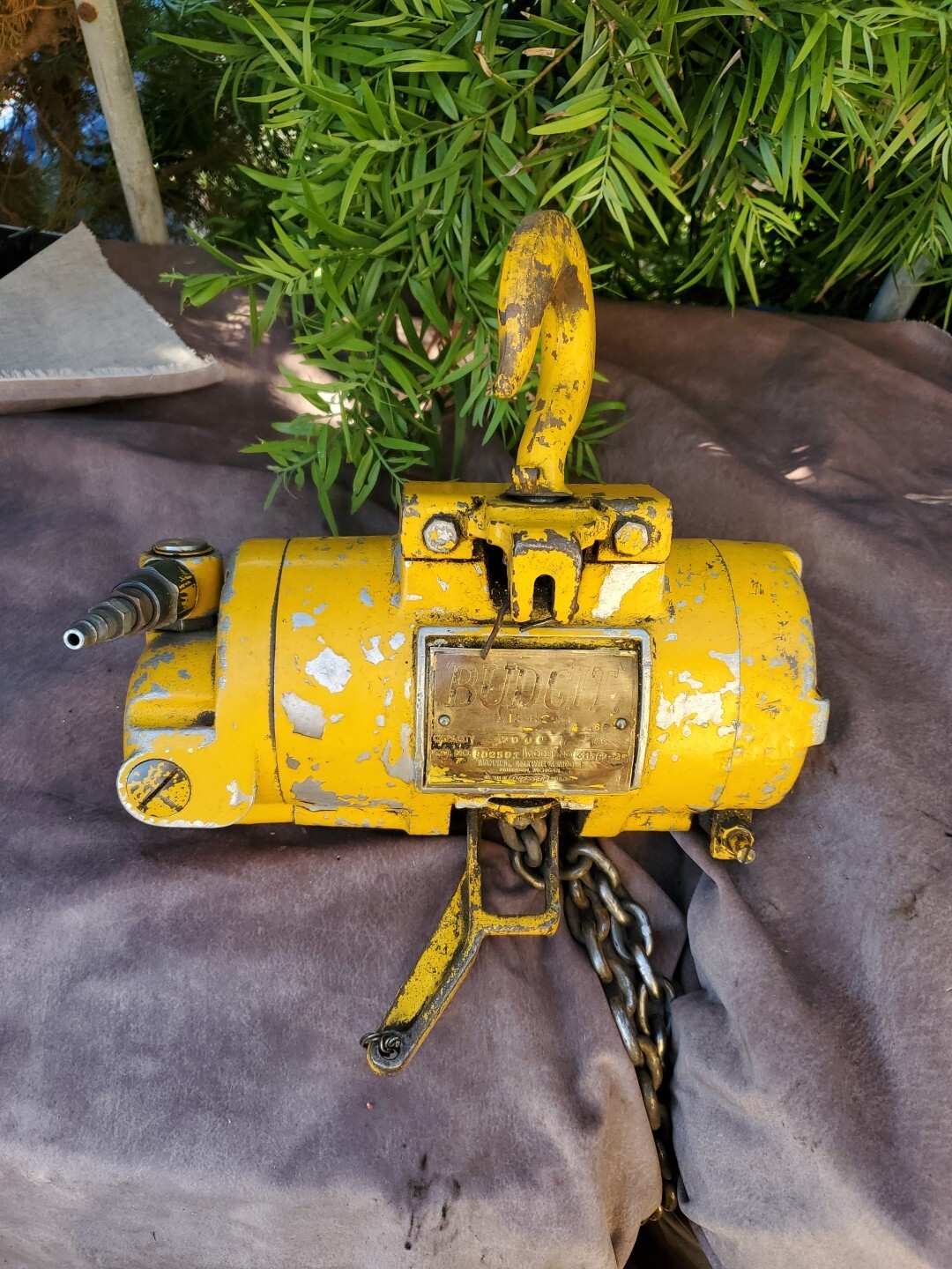 BUDGIT 1 ton 2000 lb pneumatic air chain hoist 902591 eBay