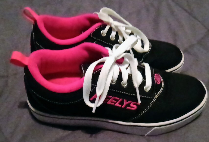 HEELYS PRO 20 Roller Skate Shoes Wheeled Sneakers YOU… Gem