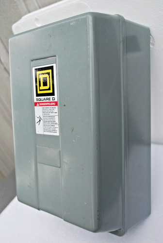 Square D 8903LXG60V02 - 30 Amp 6-Pole mechanically held Lighting Contactor 120 V - Bild 5 von 7