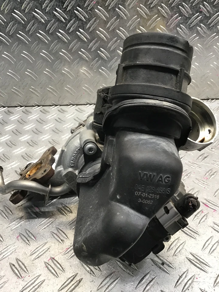 Turbolader Seat Ibiza IV (6J) 1.2 TSI 66kW 90PS 04E145721L CJZC - Bild 3 von 3