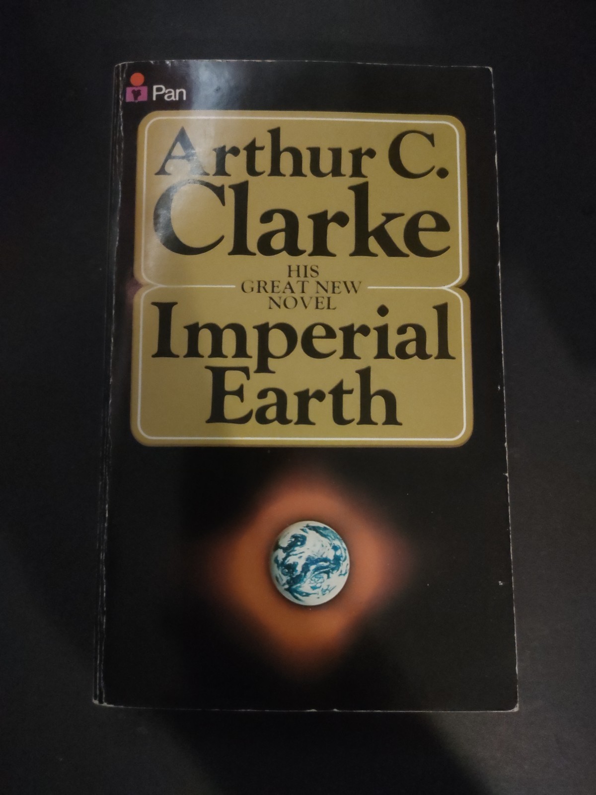 Imperial Earth By Arthur C. Clarke. 0330250043