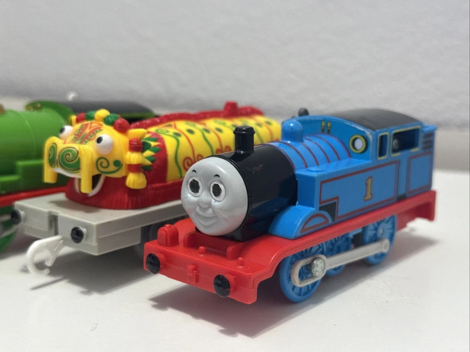 Tomy Thomas y Percy el dragón chino Foto 4 de 4