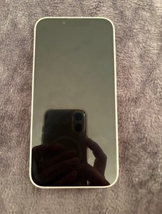 Apple iPhone 14- Weiß, 128GB,gebraucht, Riss Kamera