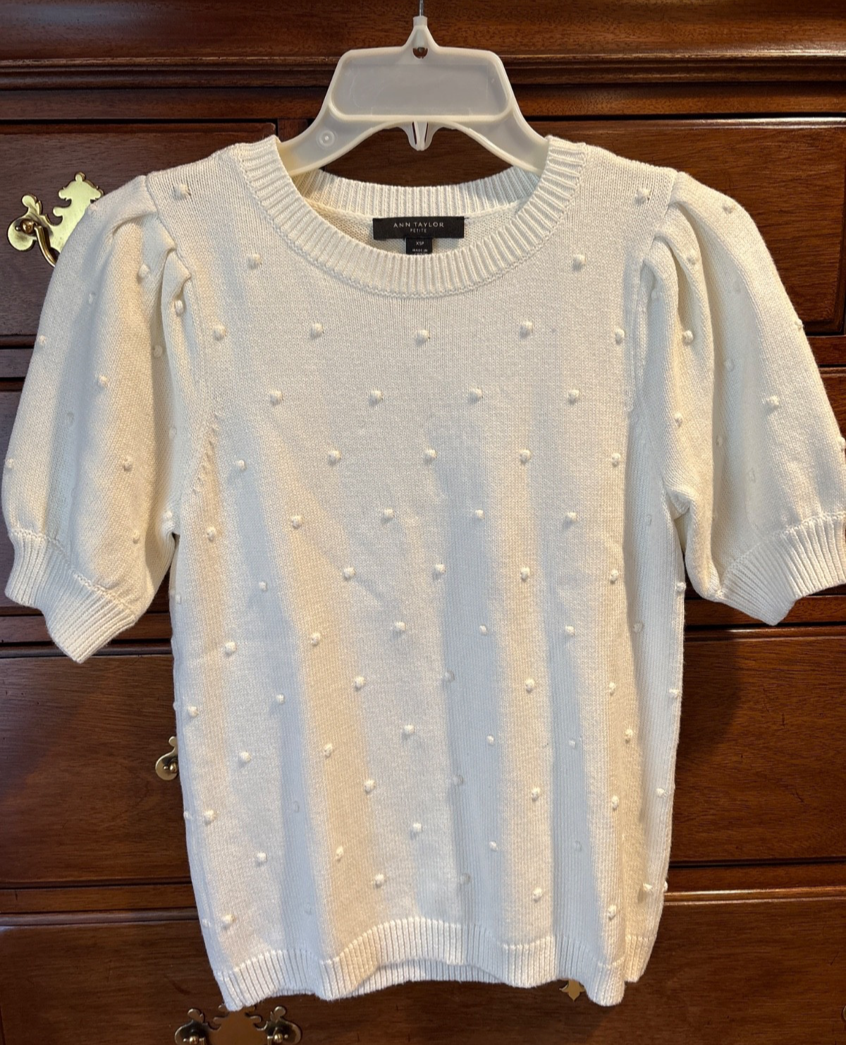 Ann Taylor Women's Ivory Short Sleeve Sweater Size XS Petite