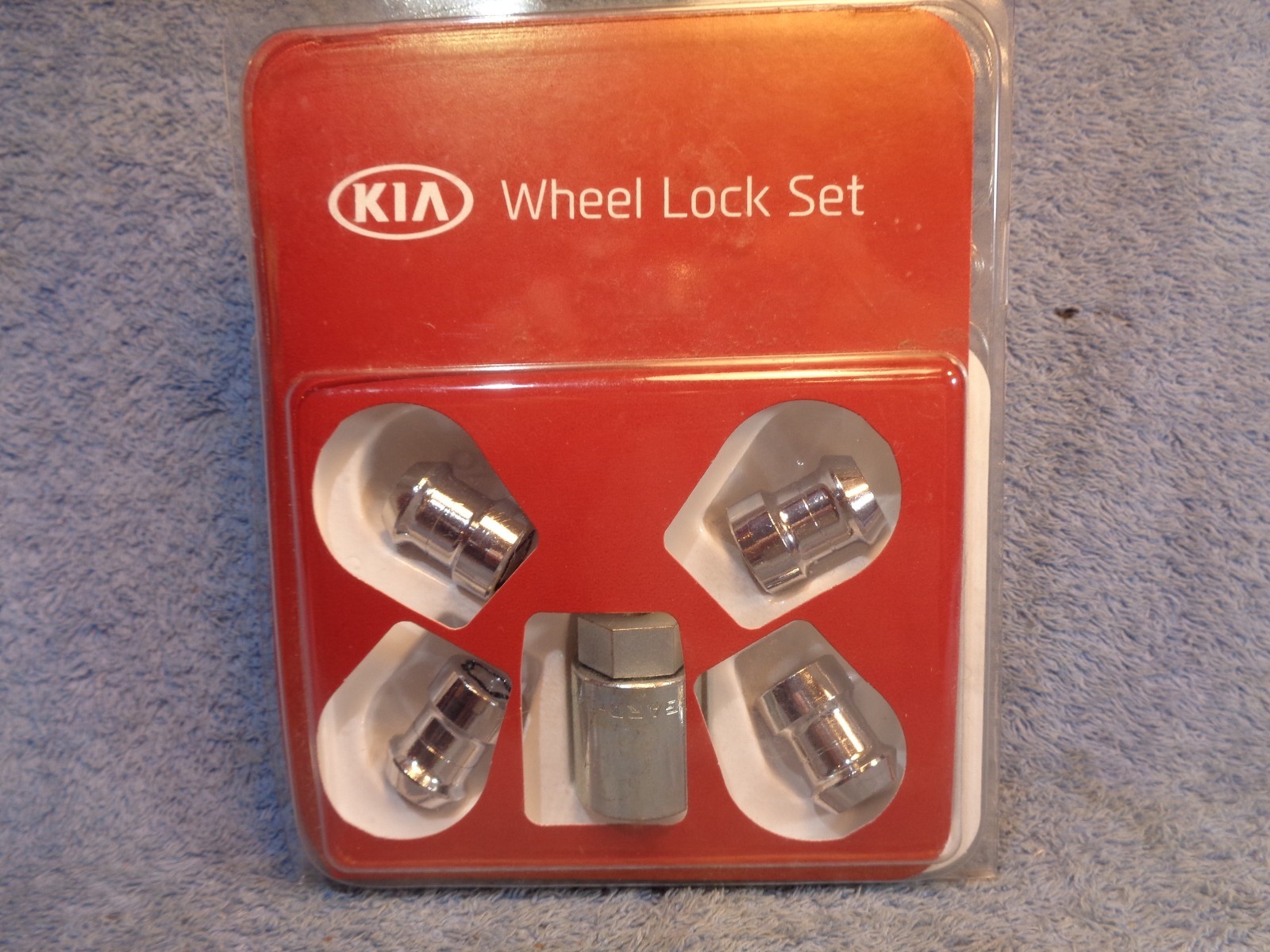 KIA Wheel Lock Set # U8440 50001 With McGard Key # 046155