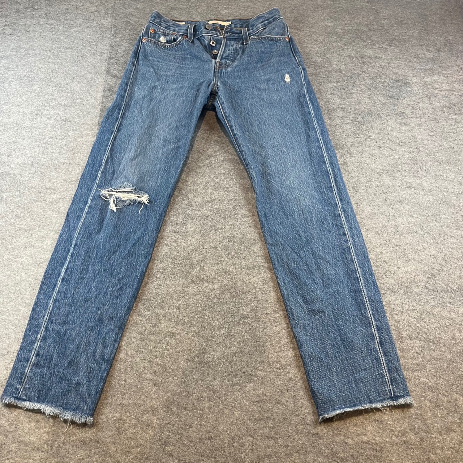 Levi's Women Wedgie Straight Blue Distressed Raw Hem Jeans Size 24 High Rise