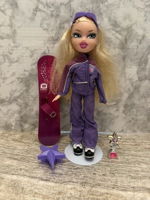 Y2K Bratz Play Sportz Snowboarding Lilee Doll 2001 W/ Snowboard & accessories 