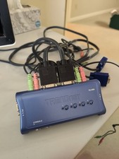 Commutateur KVM USB TRENDnet 4 ports (modèle TK-409)