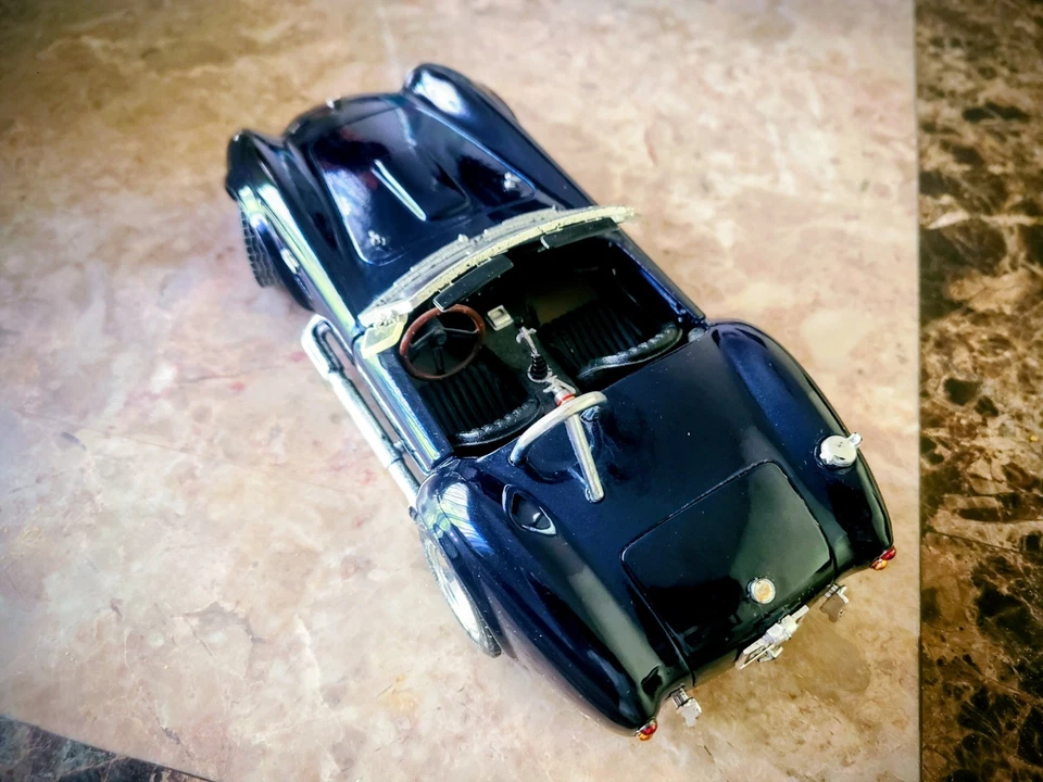 1:18 Yatming Shelby AC Cobra 1964 427 SC azul oscuro, plata/negro Foto 4 de 4