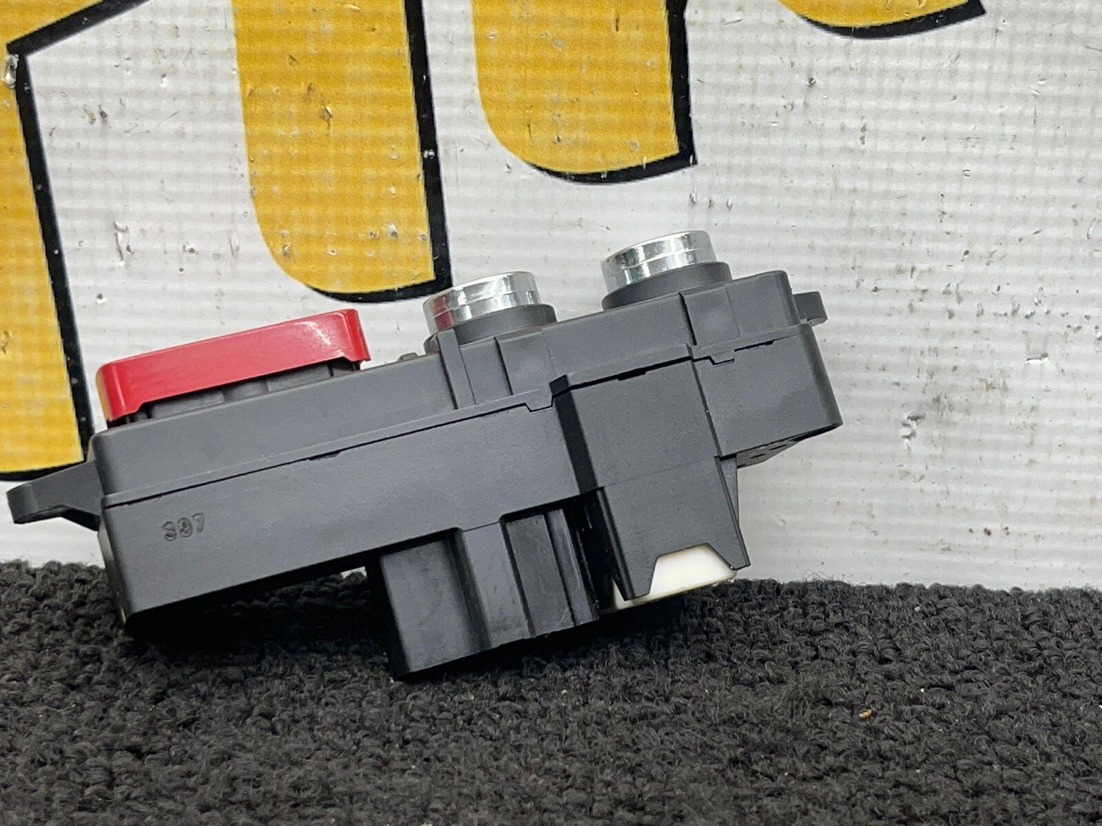 2008 MASERATI GRANTURISMO OEM HAZARD POWER LOCK SWITCH DASH 237803