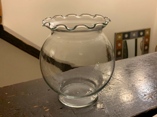 Vintage Indiana Glass Ruffled Top Round Shaped Ivy Clear Glass Bowls Lots of 11 - Picture 3 of 6