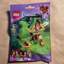 LEGO FRIENDS: Squirrel's Tree House (41017)