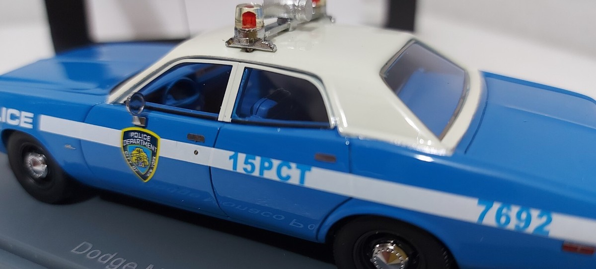 Dodge Monaco 1978 New York Police Department NYPD 1:43 Neo