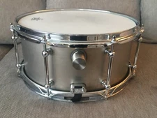 Dunnett Classic Titanium 14x6,5 snare drum – Prototype #1 internal water tank