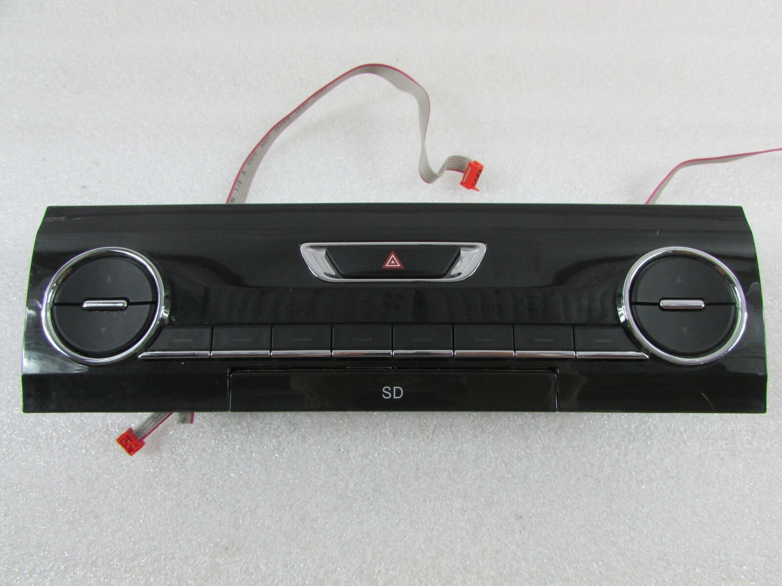 Maserati Quattroporte, Temperature Control Unit, Black Face, Used, P/N 670012554