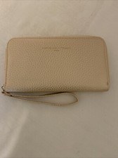 Adrienne Vittadini Smartphone Charging Wallet W/StrapRFID Protection GOLD