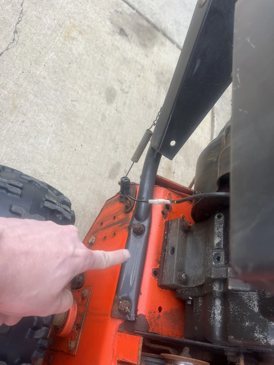 Ariens Snowblower St824