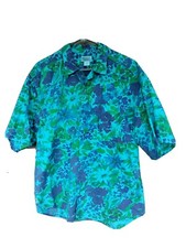 Unionbay Vintage 90s Hawaiian Shirt Size Small Blue and Green Floral