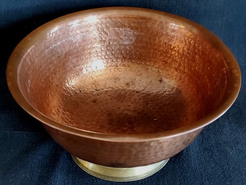 Vintage 80's Hammered Copper & Brass Footed Pedestal Bowl 10"X 5" FLAW - Picture 3 of 9