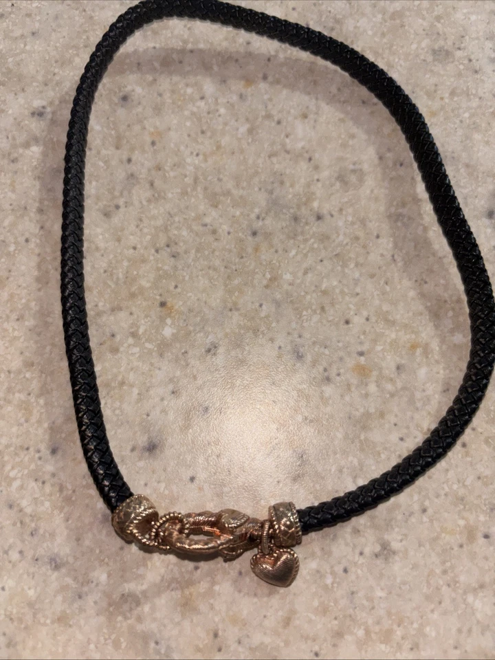 Collar de cuero de circonita cúbica con corazón de plata esterlina sobre oro rosa Judith Ripka de diseñador Foto 3 de 4