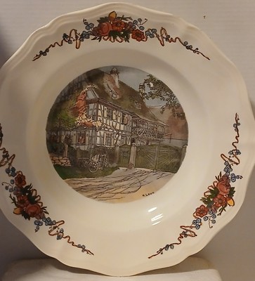 Vintage French Faience Pottery Sarreguemines  Obernai Decorative 10'' Plate . 