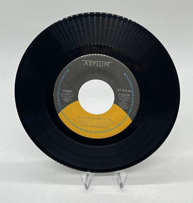 TEDDY PENDERGRASS LET ME BE CLOSER/LOVE EMERGENCY 45RPM 69538